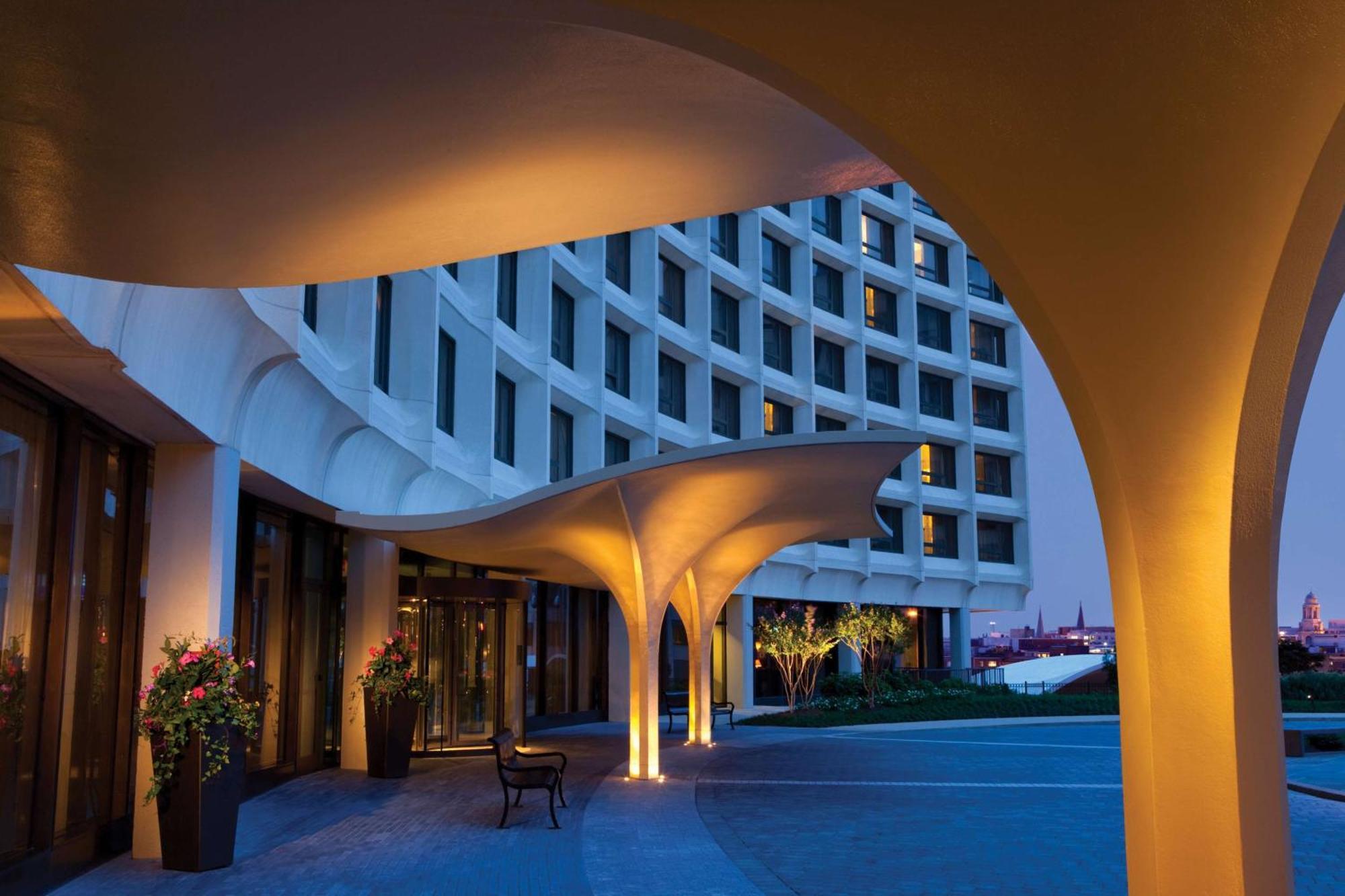 Washington Hilton Hotel Exterior photo